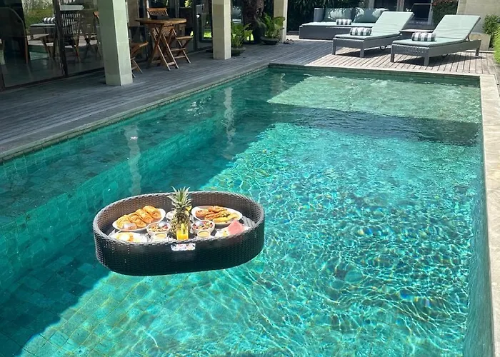 Amana Villa Seminyak (Bali)